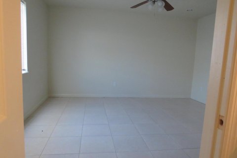 Villa ou maison à vendre à West Palm Beach, Floride: 4 chambres, 165.92 m2 № 720961 - photo 6