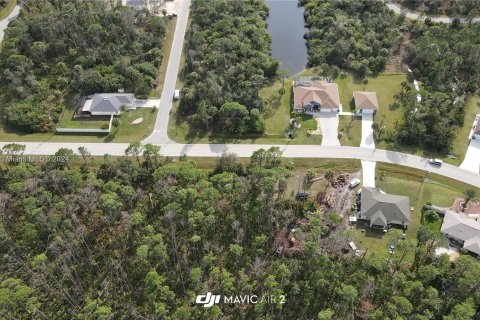 Terreno en venta en Port Charlotte, Florida № 1146777 - foto 5