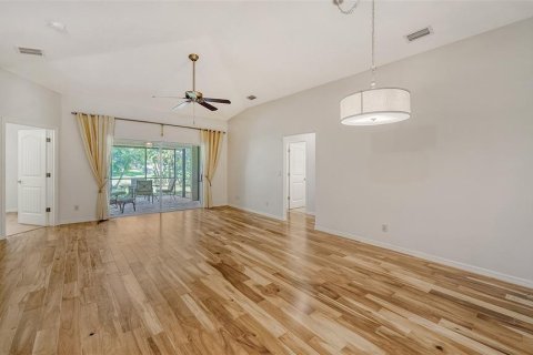 Villa ou maison à vendre à Sarasota, Floride: 2 chambres, 132.48 m2 № 1133245 - photo 13