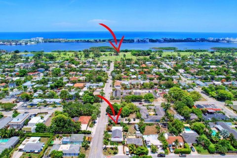 Casa en venta en Lake Worth, Florida, 3 dormitorios, 111.48 m2 № 1207840 - foto 1