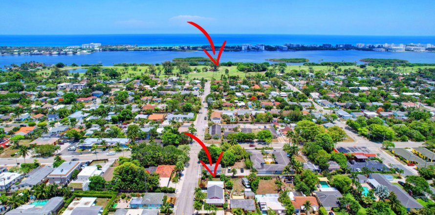 Casa en Lake Worth, Florida 3 dormitorios, 111.48 m2 № 1207840