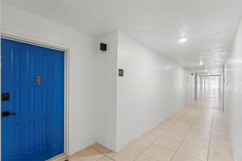 Condo in Deerfield Beach, Florida, 2 bedrooms  № 1168480 - photo 5