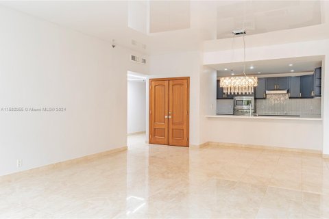 Condo in Key Biscayne, Florida, 2 bedrooms  № 1168430 - photo 15