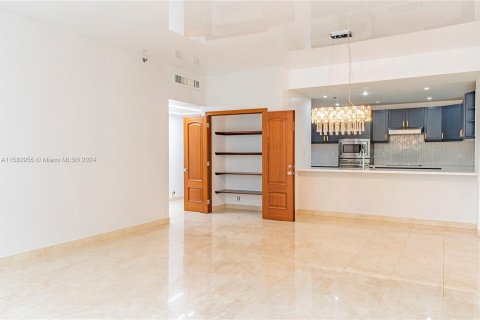 Condo in Key Biscayne, Florida, 2 bedrooms  № 1168430 - photo 16