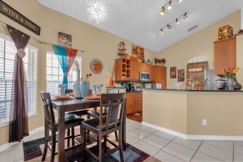 Casa en venta en Orlando, Florida, 4 dormitorios, 192.49 m2 № 1387317 - foto 13