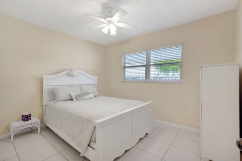 Copropriété à vendre à Boynton Beach, Floride: 2 chambres, 89.37 m2 № 1136475 - photo 5