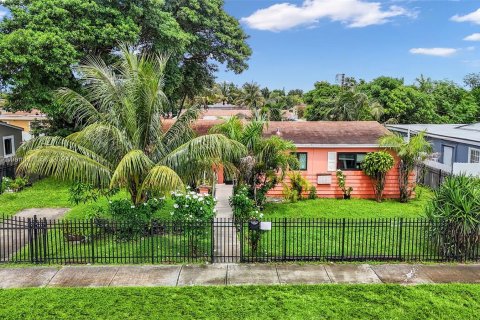 Villa ou maison à vendre à Miami Gardens, Floride: 3 chambres, 142.14 m2 № 1377508 - photo 26