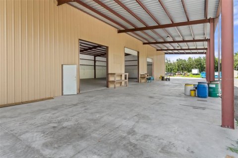 Commercial property in Hudson, Florida 1003.34 sq.m. № 1401837 - photo 11