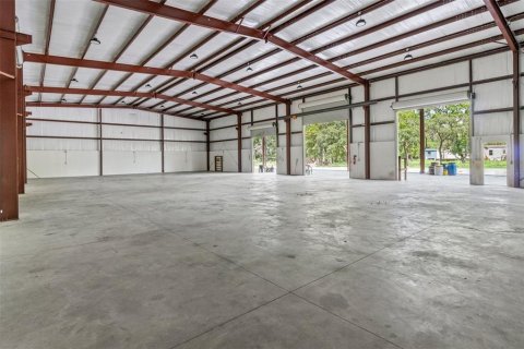 Commercial property in Hudson, Florida 1003.34 sq.m. № 1401837 - photo 14