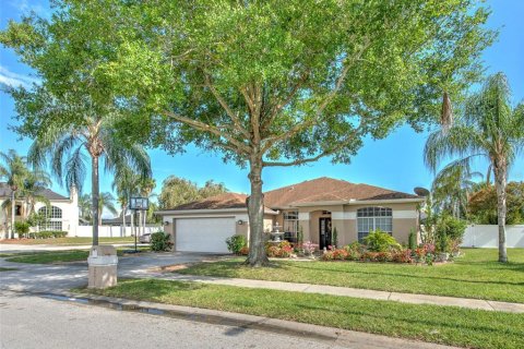 House in Lutz, Florida 4 bedrooms, 212.28 sq.m. № 1137217 - photo 3