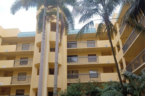 Condominio en venta en Lauderhill, Florida, 2 dormitorios, 92.9 m2 № 930098 - foto 2