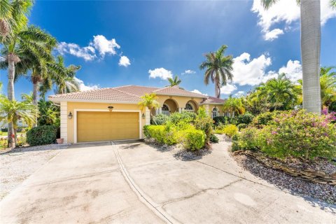 Villa ou maison à vendre à Punta Gorda, Floride: 3 chambres, 231.51 m2 № 1296809 - photo 3