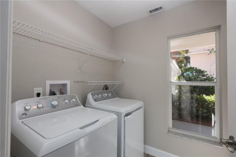 Condominio en venta en Port Charlotte, Florida, 2 dormitorios, 123.28 m2 № 800174 - foto 19