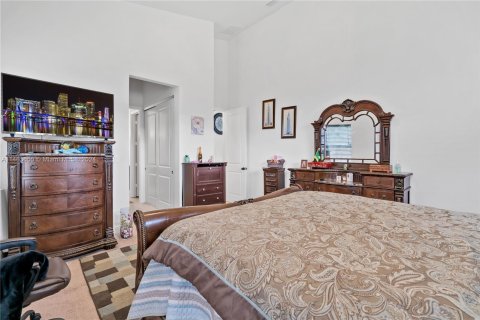 Villa ou maison à vendre à Homestead, Floride: 4 chambres, 262.91 m2 № 753882 - photo 21