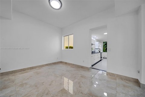 Casa en venta en Aventura, Florida, 4 dormitorios, 201.51 m2 № 753884 - foto 19