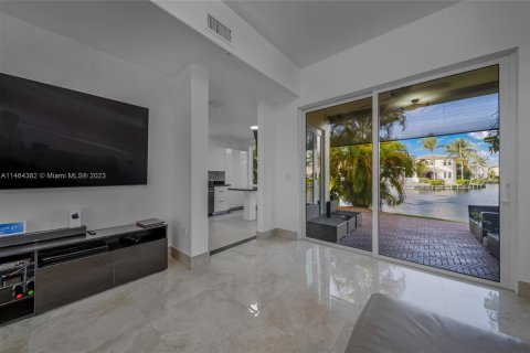 Casa en venta en Aventura, Florida, 4 dormitorios, 201.51 m2 № 753884 - foto 9