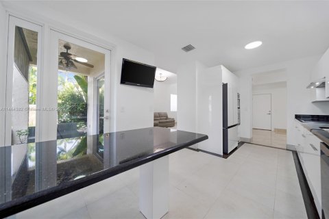 Casa en venta en Aventura, Florida, 4 dormitorios, 201.51 m2 № 753884 - foto 15