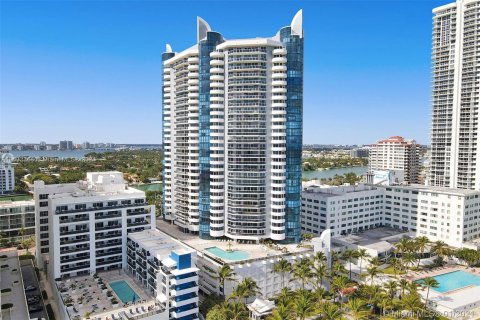 Copropriété à vendre à Miami Beach, Floride: 2 chambres, 113.34 m2 № 1310485 - photo 27