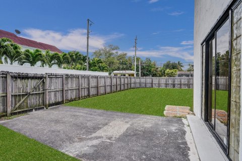 Villa ou maison à vendre à Dania Beach, Floride: 3 chambres, 150.04 m2 № 1155661 - photo 5