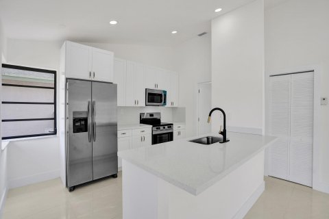 Casa en venta en Dania Beach, Florida, 3 dormitorios, 150.04 m2 № 1155661 - foto 25