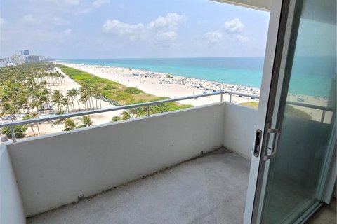 Condo in Miami Beach, Florida, 2 bedrooms  № 1177674 - photo 7