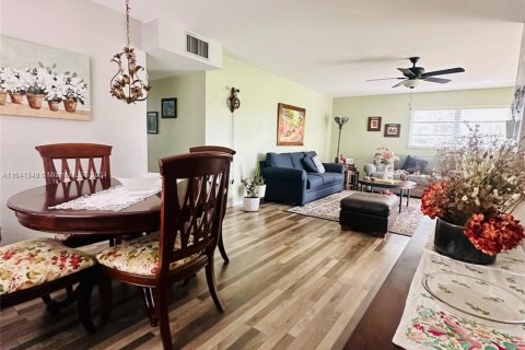 Condo in Davie, Florida, 2 bedrooms  № 1321266 - photo 7