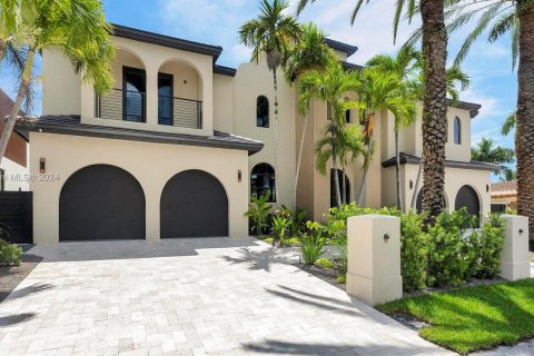 House in Fort Lauderdale, Florida 6 bedrooms, 513.38 sq.m. № 1321256 - photo 3