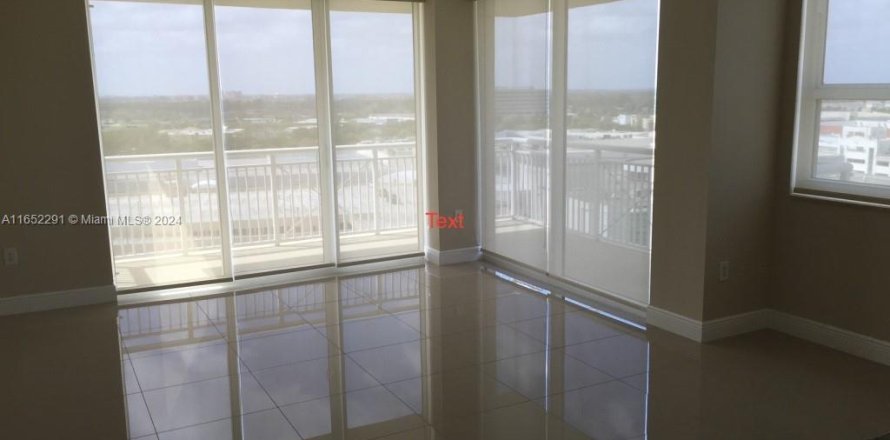 Condo in Aventura, Florida, 2 bedrooms  № 1355513