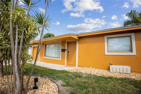 House in Sunrise, Florida 2 bedrooms, 85.38 sq.m. № 1355512 - photo 20