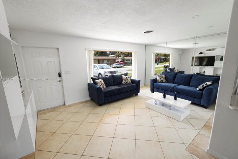 House in Sunrise, Florida 2 bedrooms, 85.38 sq.m. № 1355512 - photo 21