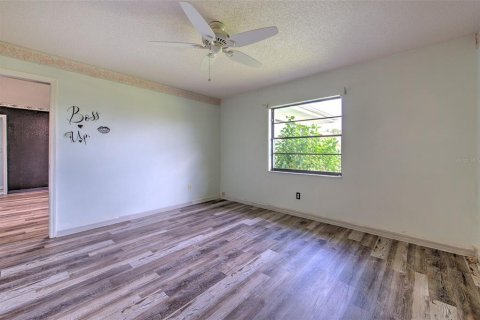 House in Sun City Center, Florida 2 bedrooms, 163.14 sq.m. № 1342629 - photo 20