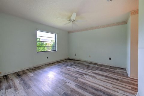 House in Sun City Center, Florida 2 bedrooms, 163.14 sq.m. № 1342629 - photo 21