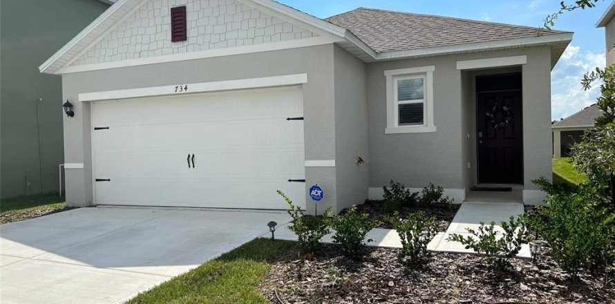 House in Davenport, Florida 3 bedrooms, 140.84 sq.m. № 1336888