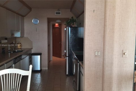 Купить кондоминиум в Авентура, Флорида 2 спальни, 177.44м2, № 1310133 - фото 11