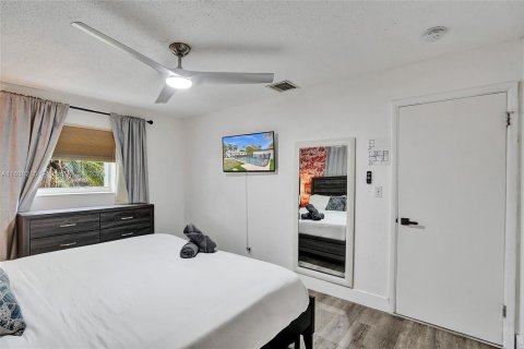 Casa en venta en Hallandale Beach, Florida, 3 dormitorios, 175.77 m2 № 1310054 - foto 11