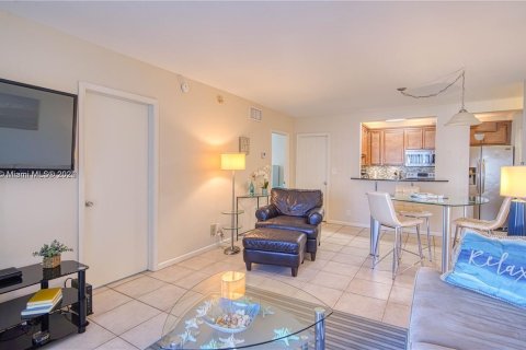 Condo in Fort Lauderdale, Florida, 2 bedrooms  № 1230015 - photo 9