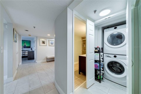Condominio en venta en Orlando, Florida, 2 dormitorios, 147.81 m2 № 966942 - foto 13