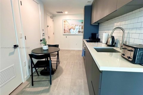 Condominio en venta en Miami, Florida, 1 habitación, 39.02 m2 № 720199 - foto 4