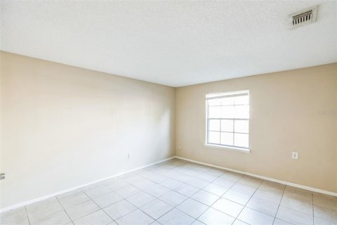 Condo in Orlando, Florida, 2 bedrooms  № 1405422 - photo 13