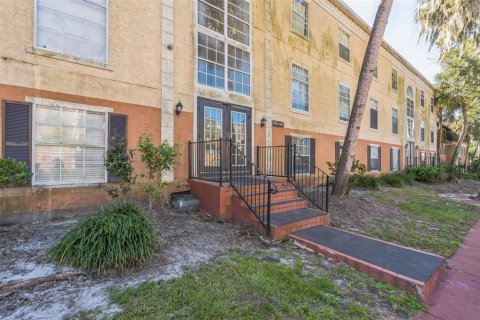 Condo in Orlando, Florida, 2 bedrooms  № 1405422 - photo 19