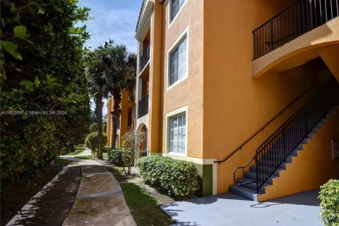 Condominio en venta en Miramar, Florida, 2 dormitorios, 90.77 m2 № 1348229 - foto 2