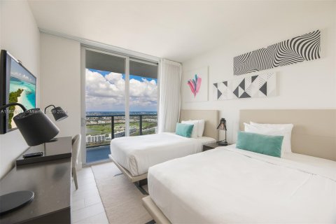 Condo in Hollywood, Florida, 3 bedrooms  № 1272367 - photo 14