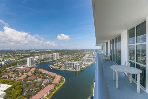 Condo in Hollywood, Florida, 3 bedrooms  № 1272367 - photo 18