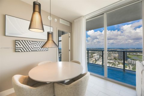 Condo in Hollywood, Florida, 3 bedrooms  № 1272367 - photo 3