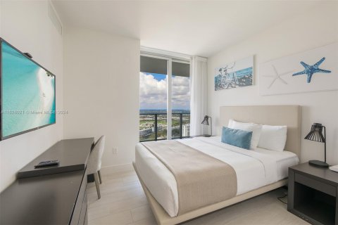 Condo in Hollywood, Florida, 3 bedrooms  № 1272367 - photo 11