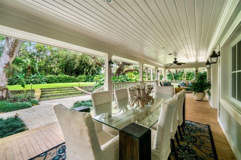 Villa ou maison à vendre à Coral Gables, Floride: 6 chambres, 814.29 m2 № 991481 - photo 13