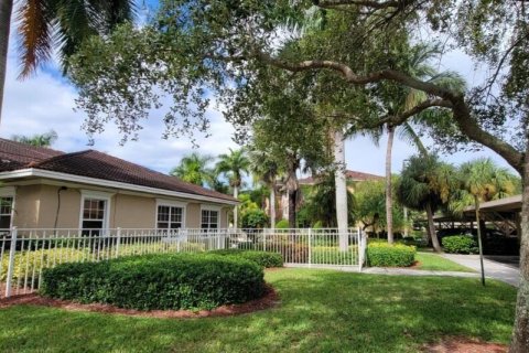 Condo in West Palm Beach, Florida, 2 bedrooms  № 936461 - photo 20