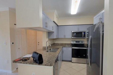 Condo in West Palm Beach, Florida, 2 bedrooms  № 936461 - photo 26