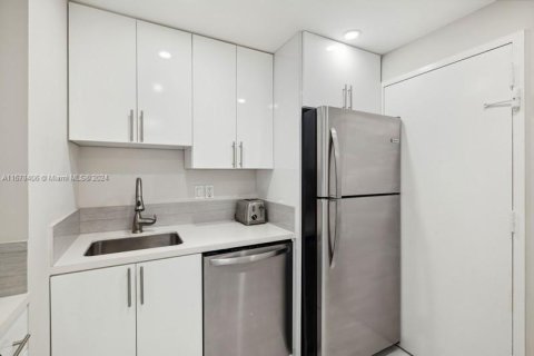 Condominio en venta en Miami Beach, Florida, 48.12 m2 № 1161014 - foto 7