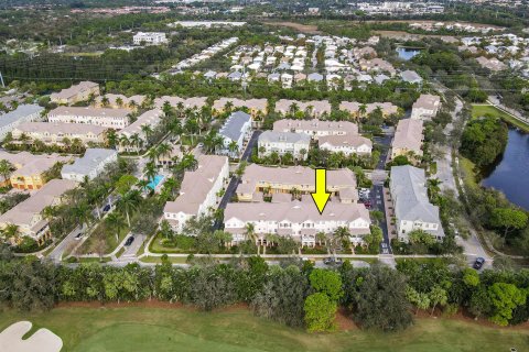 Townhouse in Jupiter, Florida 2 bedrooms, 143.26 sq.m. № 874708 - photo 8